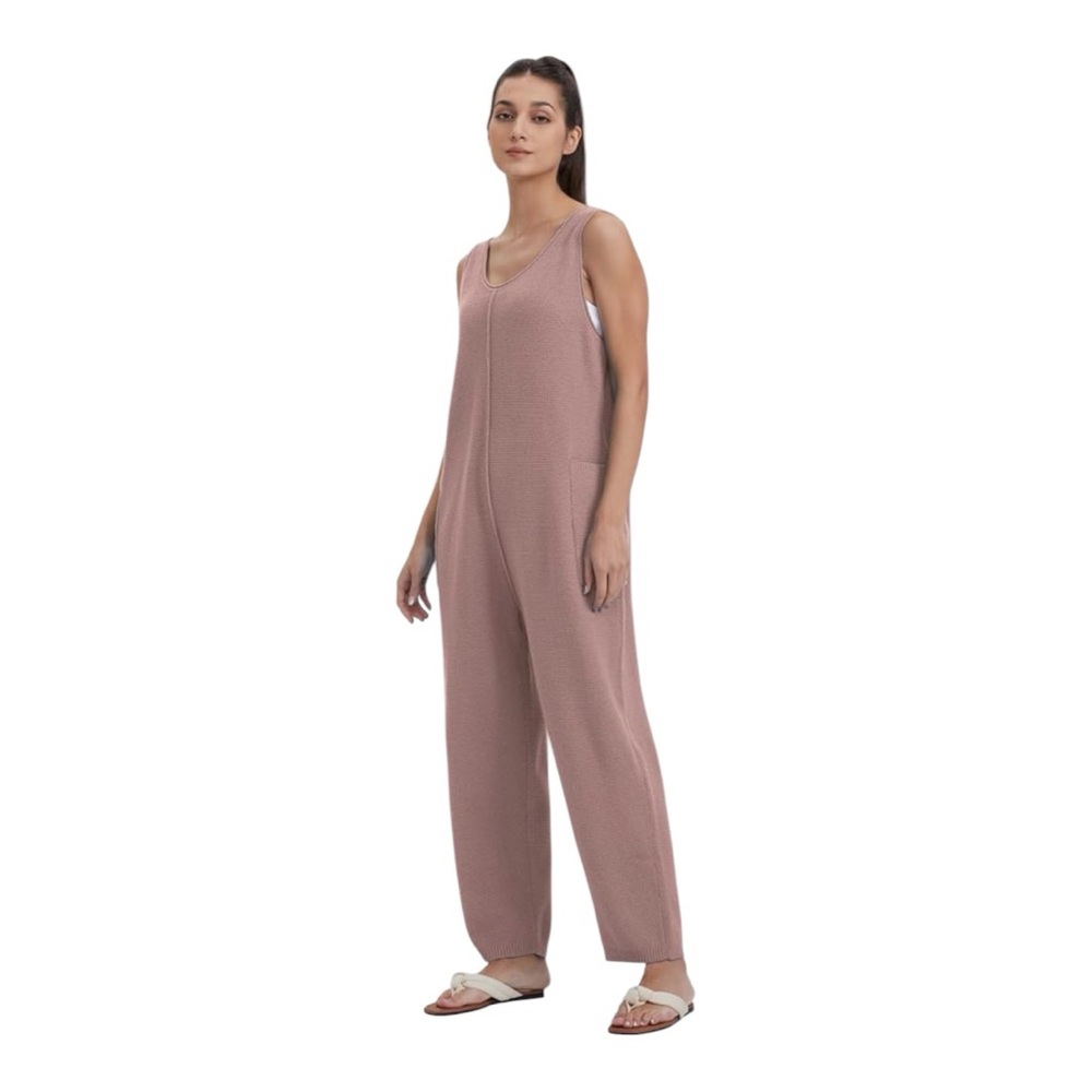 Sleeveless Jumpsuit with V-neckline with Pockets - Picture 3 of 9